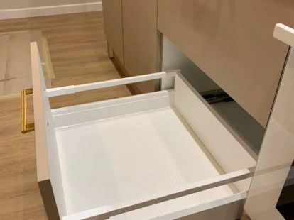 Встроенный вид, корпус белые фасады в Дубае - Ref: 6939 фото 6