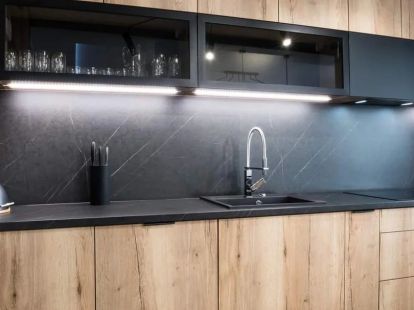 Деревянный вариант с  алюминиевыми витринами в Дубае - Ref: 6960 фото 6