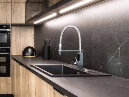 Деревянный вариант с  алюминиевыми витринами в Дубае - Ref: 6960 фото 8